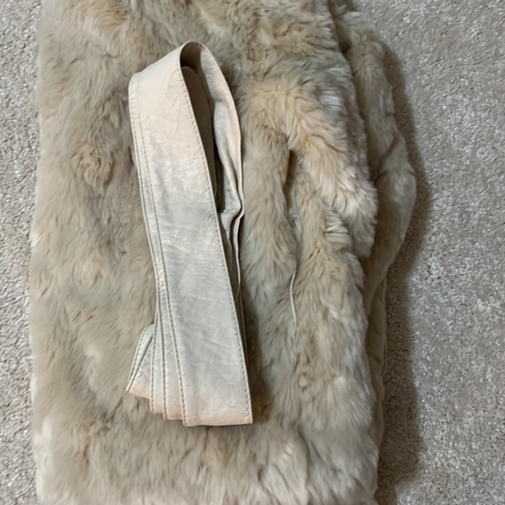 H&M faux fur jacket - Picture 5 of 5